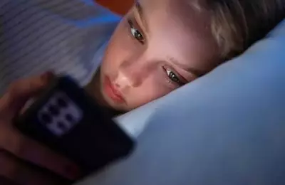 Understanding Screen Usage and Youth Mental Well-being: Beyond Mere Time
