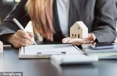 Escalating Mortgage Valuation Discrepancies Raise Concerns in Property Market