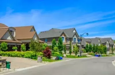 The Enduring Value of Real Estate Agents in a Digital Age