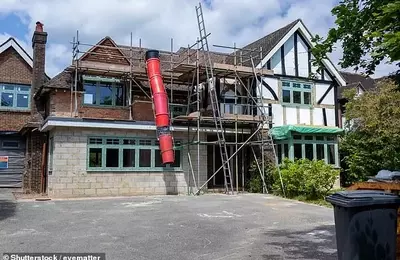 Home Renovations Surge as Moving Costs and Stress Deter UK Homeowners