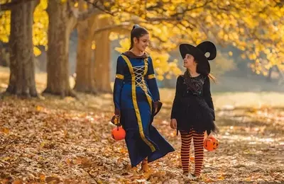 Navigating Tween Social Dynamics: The Halloween Costume Dilemma