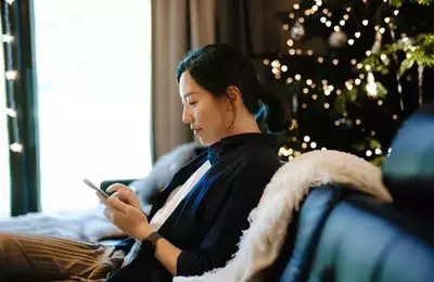 Navigating Holiday Spending: Expert Advice on Saying No to Costly Obligations