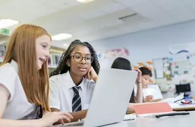 The Dual Nature of Digital Socializing: How Students Utilize Google Docs for Connection and Conflict