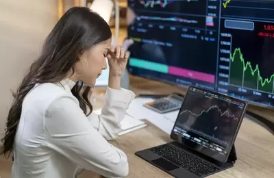 Mastering Line Charts: A Comprehensive Guide for Financial Analysis