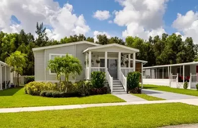 Champion Homes Navigates Housing Market Turbulence with Stable Performance