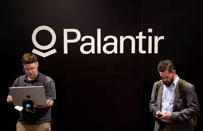 Palantir's Challenges: Valuation, Competition, and Future Outlook