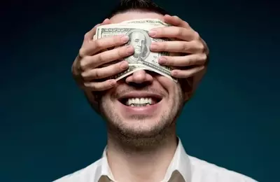 Navigating Market Dynamics: AI's Influence, Consumer Trends, and Investment Valuations