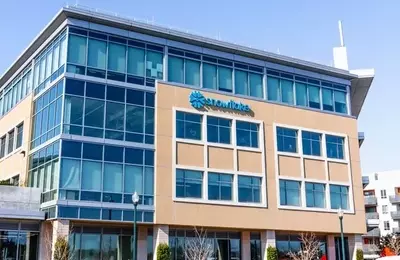 Snowflake's Q1 Surge: A Deep Dive into Financial Performance and Strategic Challenges