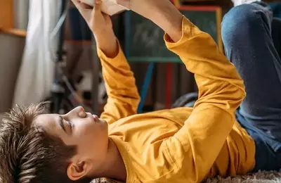 Encouraging a Love of Reading in Children: Strategies for Parents