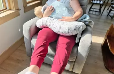 Top Nursery Gliders and Rocking Chairs for New Parents: Expert Reviews and Recommendations
