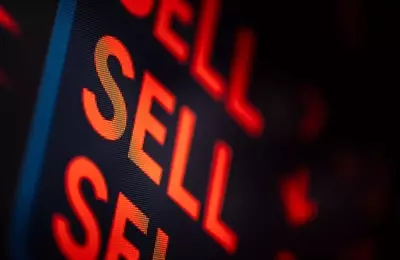 Dell's Market Surge Driven by AI Server Demand: A Call for Profit-Taking