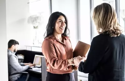 US Private Sector Job Growth Surges to Over One-Year High in May