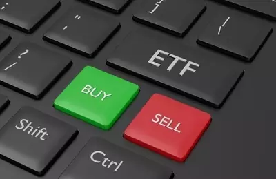 Vanguard Value ETF Faces Downgrade Amidst Downside Risks and Underperformance Projections
