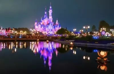 Disney's Stock Dilemma: Tempting Decline vs. Economic Headwinds