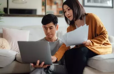 Roth IRA Usage: Holdings vs. Contributions