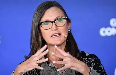 Cathie Wood's ARK Invest Divests Robinhood Shares Amidst Stock Surge