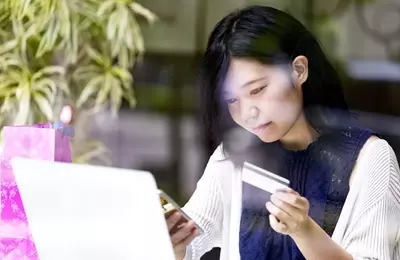 Mastering Credit Card Management: A Guide to Balances, Interest, and Fees