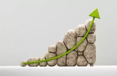 Identifying Undervalued Dividend Stocks with Strong Macro Tailwinds