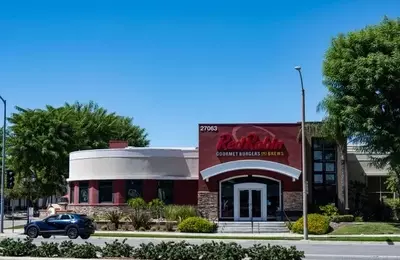 Red Robin's Strategic Refranchising Fuels Financial Revitalization