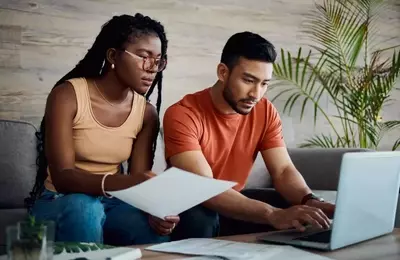 Navigating Real Estate Offers: A Home Seller's Guide to Maximizing Value
