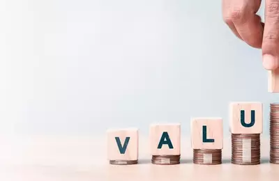 Unlocking Value: The Strategic Advantages of Large-Cap Value Investing