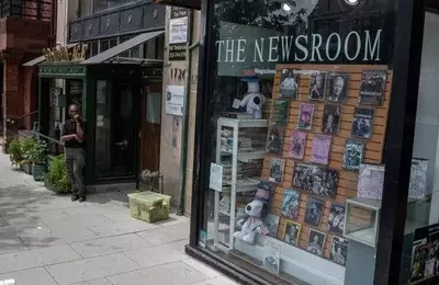 The Last Bastion: Washington's Enduring Newsstand