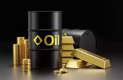 Oil Prices Surge as US-Iran Ceasefire Falters, Gold Declines