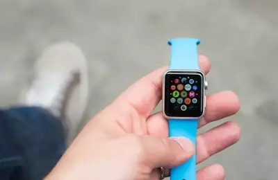 Apple's Strategy: Price Hikes to Offset Memory Costs and Maintain Profitability