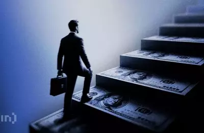 Smart Money's Strategic Moves Amid Crypto Downturn: Gold, Silver, and Alphabet