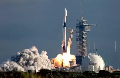 SpaceX's Nasdaq-100 Inclusion: What Investors in QQQ and QQQM Need to Know
