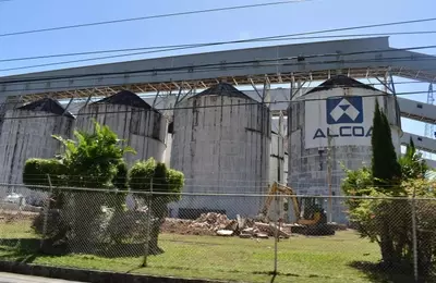 Alcoa Navigates Market Volatility Ahead of Earnings