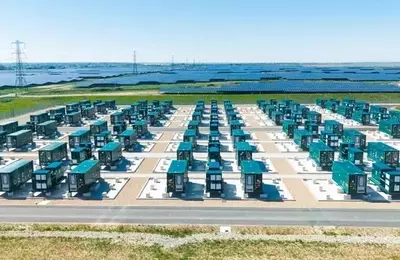Clearway Energy: A Bright Future Fueled by AI and Renewable Power