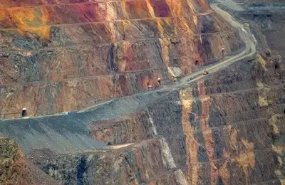 Agnico Eagle Mines: Gold's Macro Headwinds and Promising Fundamentals