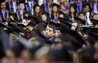 Navigating the Job Market After Graduation: A Guide for College Graduates