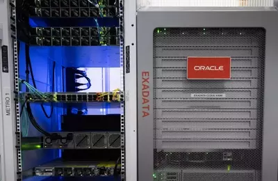 Oracle Shares Plummet Amid AI Growth Doubts and Market Competition