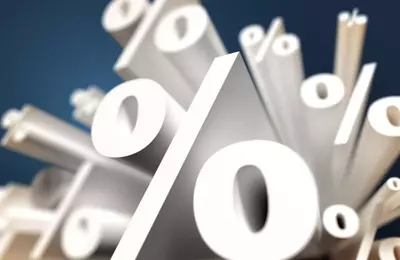 Central Banks' Monetary Policy: Navigating Divergent Market Expectations and Inflationary Pressures