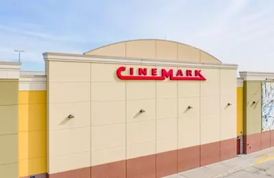 Cinemark Holdings: Unexpected Earnings Surge Highlights Industry's Paradoxical Challenges