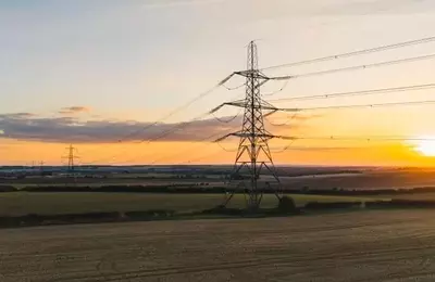 Sempra: Navigating Improving Fundamentals Amidst Mounting Uncertainties