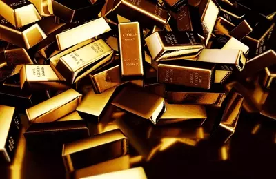 Gold's Performance Amidst Economic Shifts and Central Bank Demands