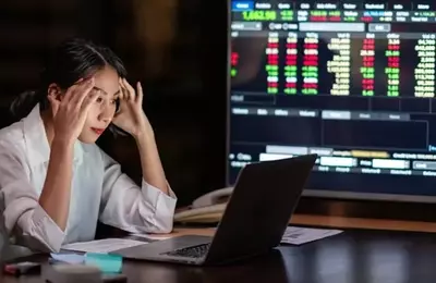 Emotional Investing: Navigating Market Swings