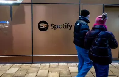 Spotify's Strategic Crossroads: Navigating AI, Licensing, and Valuation