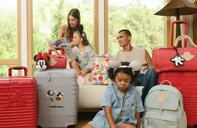 BÉIS Unveils Enchanting Disney Collaboration: Travel with Mickey & Friends