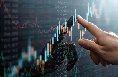 Bond Market Caution: Navigating Inflation, Geopolitical Risks, and Federal Reserve Policy