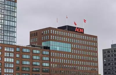 Aon Plc: A Valuation Dilemma Amidst Modest Growth