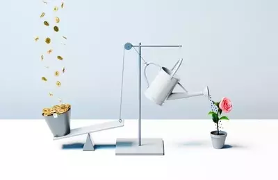 Strategic Investing: Balancing Stability and Growth in Uncertain Markets