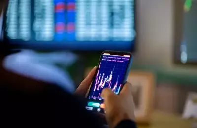 Market Momentum: Exceptional Q2 Gains Amid Shifting Investor Sentiment