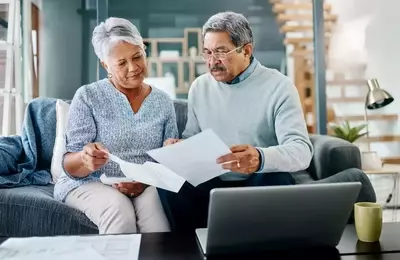 Understanding 403(b) Plans Versus Roth IRAs for Retirement Savings