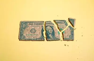 Bitcoin's Bullish Turn: Macro Shifts and Regulatory Clarity Drive New Cycle