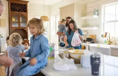Embracing Seasonal Shifts in Family Routines