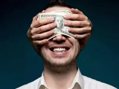 Navigating Market Dynamics: AI's Influence, Consumer Trends, and Investment Valuations